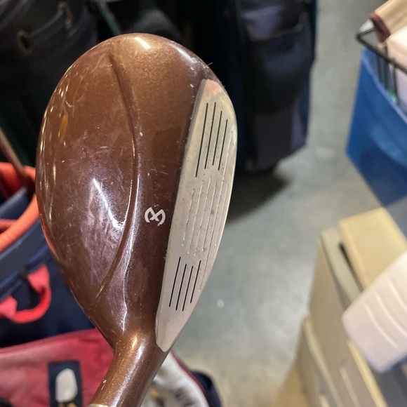 Maxfli Revolution 4 Hybrid Wood In Left Handed 
Graphite - Picture 2 of 7